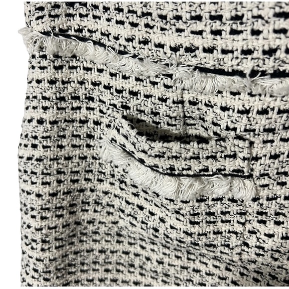 COMPTOIR DES COTONNIERS Tweed Frayed Mini Skirt Black + White Size Small - Picture 5 of 6